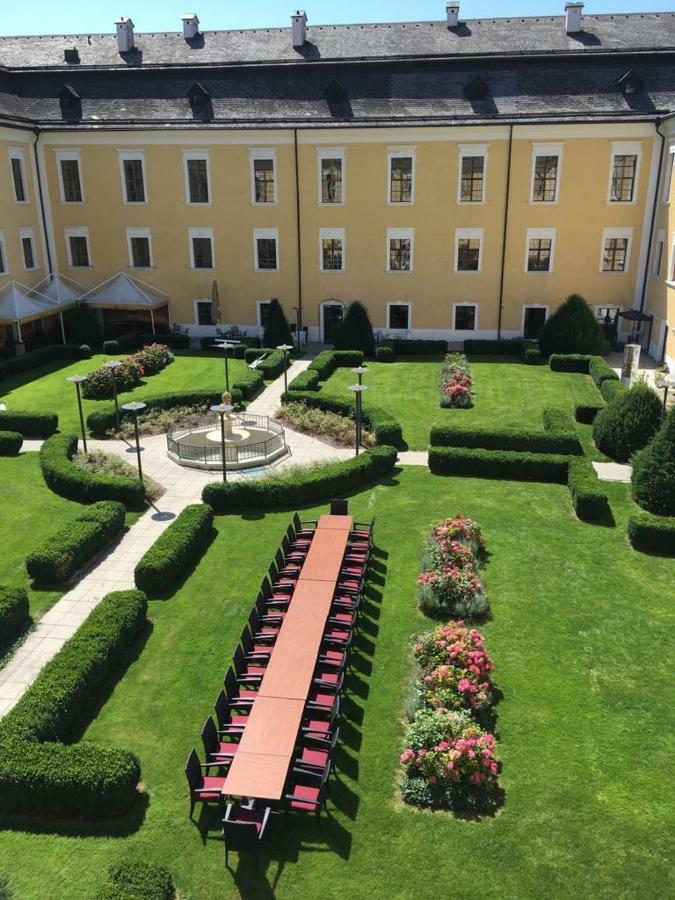 Wohnung Schloss Мондзее Экстерьер фото
